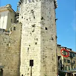 Old Town Tower Apartmán *
