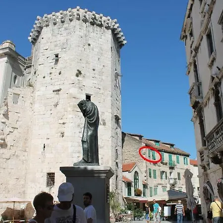 Old Town Tower Apartmán *