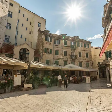 Old Town Tower Appartement *